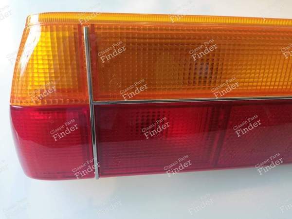 Left rear light for phase 2 - PEUGEOT 305 - OEM: 6350.62 / 1124701- 3