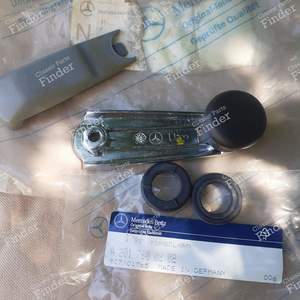 Poignée de lève-vitre - MERCEDES BENZ E (W124) - A2017600202- thumb-1