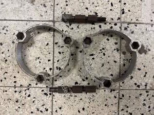 Zwei Spurverbreiterungen für RENAULT 8 / 10 (R8 / R10)