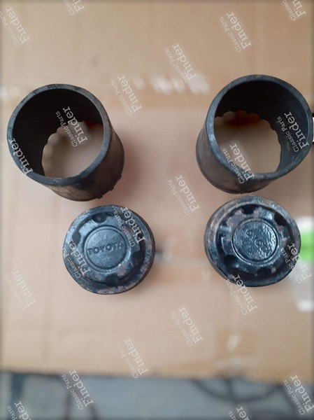 Cache-moyeux de roues - TOYOTA Land Cruiser (J80) - 2