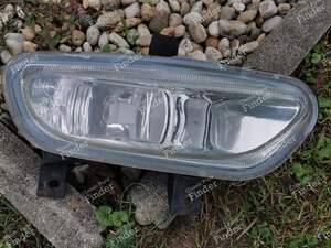 Front right fog light (older shape of front bumper) - PEUGEOT 406 Coupé