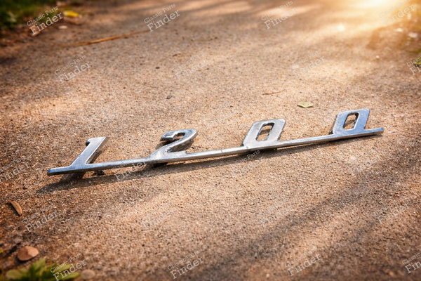 Original Opel „1200“ Emblem - OPEL Olympia Rekord P (P1) 