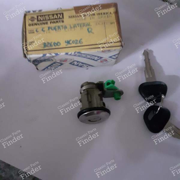 Türschloss - NISSAN Serena (C23) - 826009C026