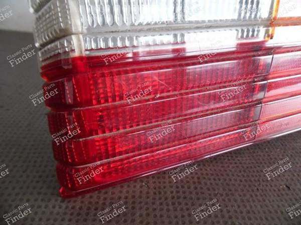 RECHTES RÜCKLICHT - PEUGEOT 305 - 265072- 3