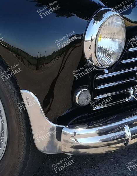 Radzierblenden an den vorderen Kotflügeln - PEUGEOT 203 - 247- 1