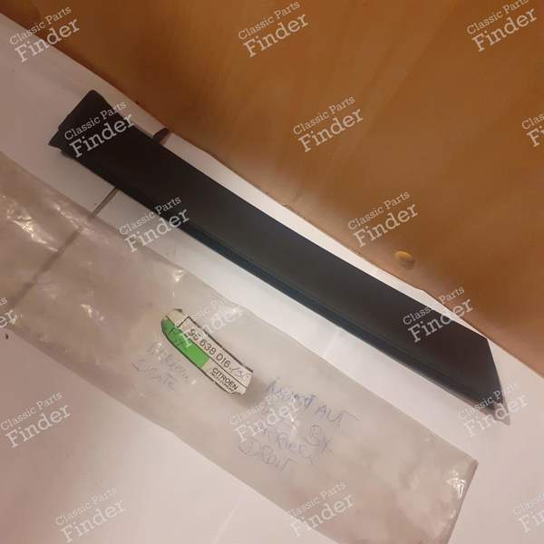 Rail de guidage de vitre de porte arrière gauche - CITROËN BX - 95638016- 0