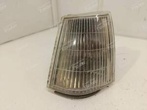 Left front turn signal - RENAULT 9 / Alliance / Broadway / 11 / Encore (R9 / R11)