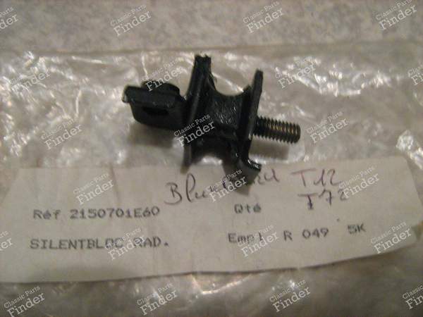 Unterer Silenblock zur Befestigung des Heizkörpers - NISSAN Bluebird / Stanza (T12/T72) - 2150701E60