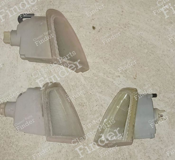 Frontblinker Opel Omega A Phase 1 - OPEL Omega / Senator (A) - OEM: 1226054 - 90397084 (D) / 1226048 - 90297449 (G)