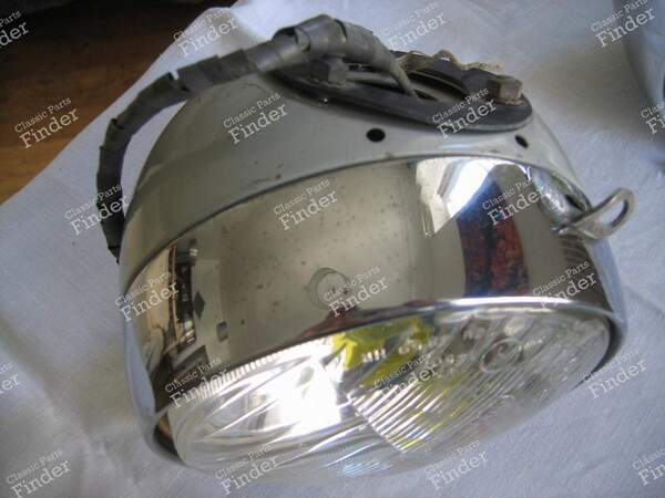 "Bulb" headlights - CITROËN DS / ID - 4