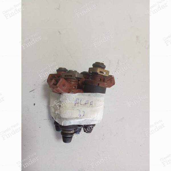 Lot de quatre injecteurs - ALFA ROMEO 33 - JW052 / 2854- 2