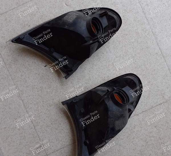 Paire de clignotants pour BMW Série 3 E46 - BMW 3 (E46) - 63137165859 / 63137165860- 1