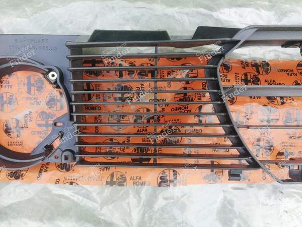 Calandre - Phase 1 - ALFA ROMEO Alfa 6 - OEM:119.11 82 84 / 119.11.59.075.00- 3