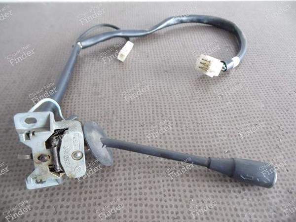 COMMODO ESSUIE-GLACE BMW E3 & E9 - BMW 2500/2800/2.8/3.0/3.3 (E3) - Référence 1350152 remplacée par 61311354286 ou 61311351852- 0