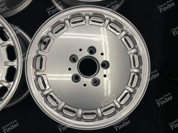 Original 'Sportline Gullideckel' Leichtmetallfelgen 7Jx15 ET44 - MERCEDES BENZ 190 (W201) - 2014001302- 4