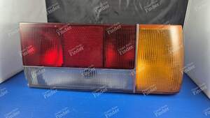 Complete left taillight assembly - PEUGEOT 505