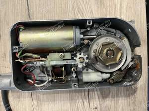 Electrical antenna box - MERCEDES BENZ W123