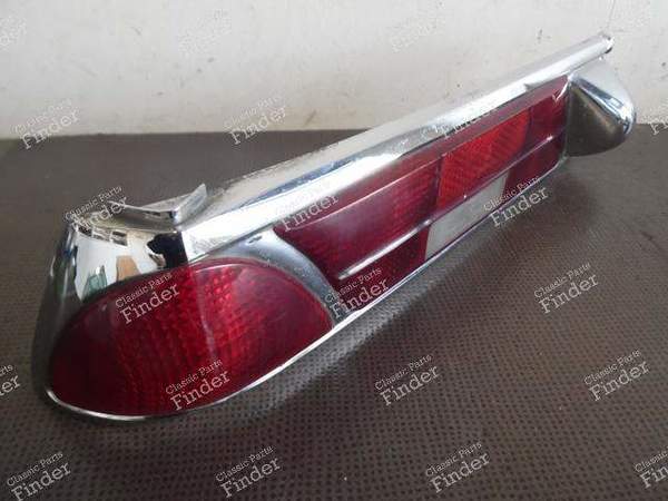 LINKE RÜCKLEUCHTE - MERCEDES BENZ W111 / W112 (Heckflosse) - K13325 / A1118200964- 1