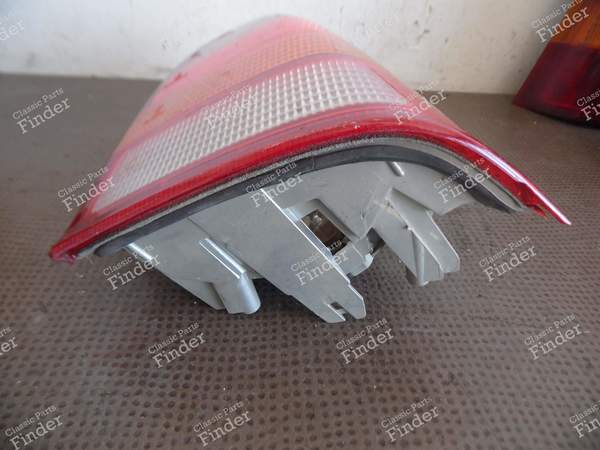 RIGHT REAR LIGHT - OPEL Kadett (E) - GM 90009952, SWF 395.334- 7