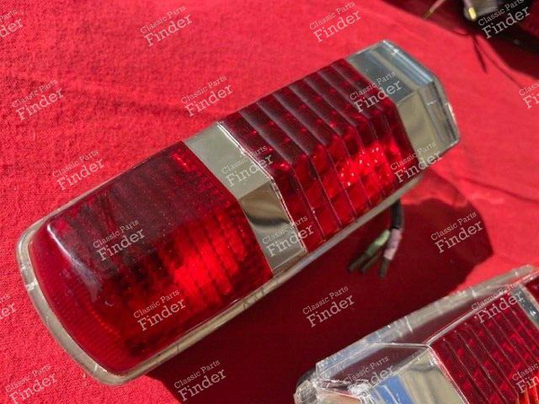 Deux feux arrière origine SEIMA DS PALLAS 1968 à 1971 - CITROËN DS / ID - 4