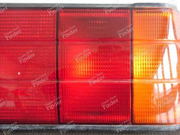 RECHTE RÜCKLICHTABDECKUNG - BMW 3 (E30) - 130858- 4