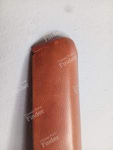 Hintere linke Türkartenverkleidung - MERCEDES BENZ /8 (W114 / W115) - thumb-3