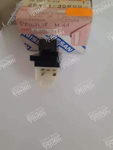 Schalter für den elektrischen Fensterheber rechts - NISSAN Prairie / Axxess (M11) - 2541130R00- thumb-2