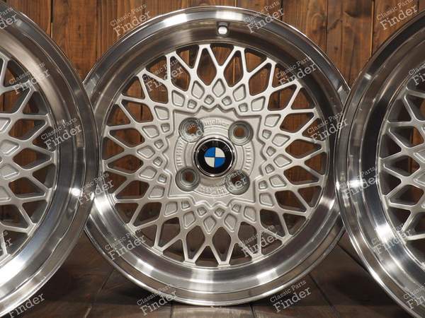 Melber Mesh 15 Zoll Leichtmetallräder Felgen 4x100 7Jx15 ET12 - BMW 2002, E21, E30 - BMW 1502 / 1602 / 1802 / 2002 / Touring (02-Serie) - 8