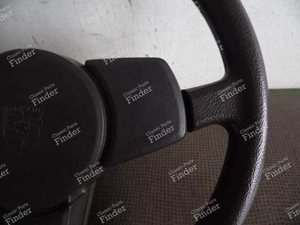 VOLANT 3 BRANCHES - PORSCHE 944 - 135415091B- 2