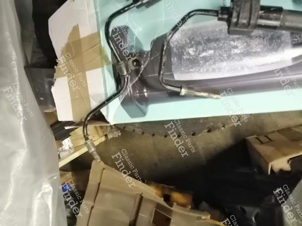 Hose between connector and distributor - CITROËN XM - 2