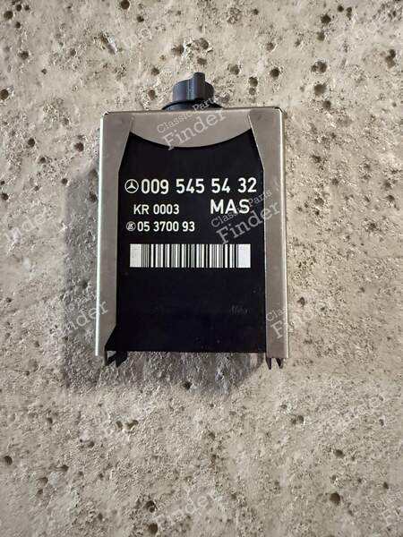 Relais de la pompe à carburant - MERCEDES BENZ SL (R129) - A0095455432 / 0537793- 0