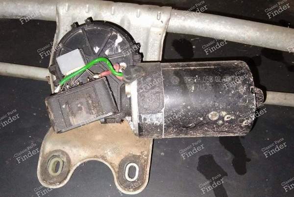 Moteur d'essuie-glace - VAUXHALL Zafira (A) - 0 390 241 182 / 05802-09-19-1- 0