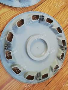 Lot de deux enjoliveurs 'Turbine' - PEUGEOT 309 - thumb-4