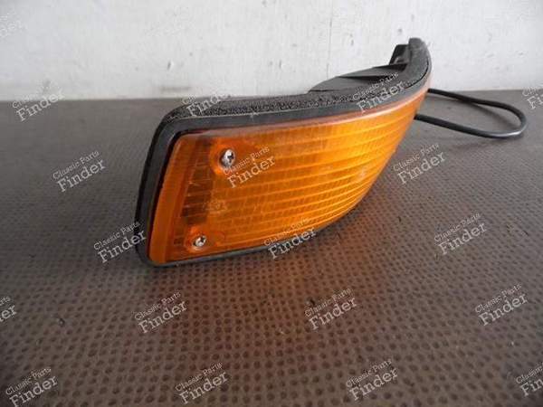CLIGNOTANT DROIT 63131373298 BMW E28 - BMW 5 (E28) - 1366572- 3
