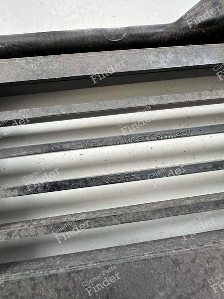 Grille de calandre deux phares - VOLKSWAGEN (VW) Golf I / Rabbit / Caddy / Jetta - 171853653M- 5