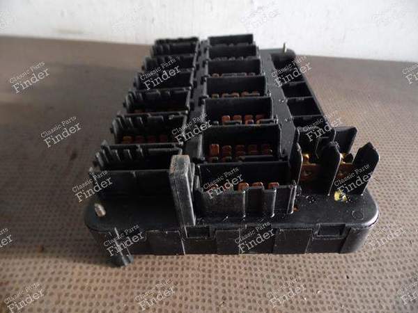 PLATINE TÜR FUSIBLES UND RELAIS - 944 Phase 2 - PORSCHE 944 - 94461011000- 7