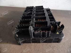 PLATINE TÜR FUSIBLES UND RELAIS - 944 Phase 2 - PORSCHE 944 - 94461011000- thumb-7