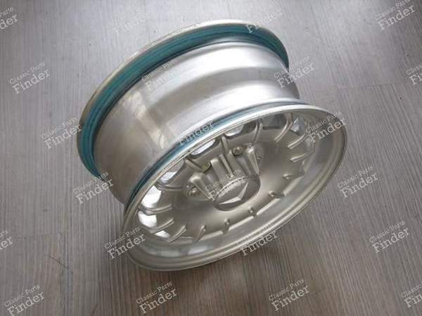 JANTE MERCEDES W107 / W116 / W123 / W126 - MERCEDES BENZ SL (R107) - 1264002102- 1
