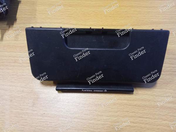 Aschenbecher - VOLVO 740 / 760 / 780 - 3528482- 0