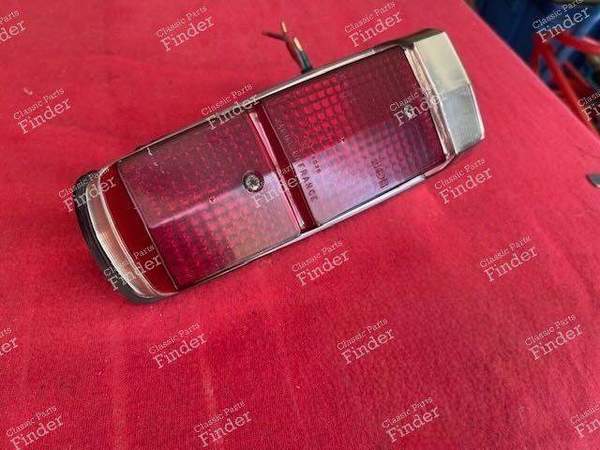 Complete Pallas taillight - latest model - CITROËN DS / ID - 637 / 637G- 2