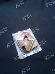 Diamond-shaped hood emblem - RENAULT Laguna I