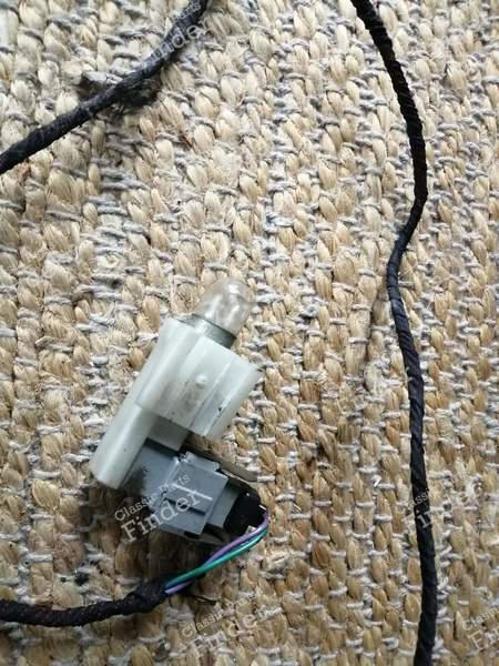 Éclairage capot moteur - CITROËN XM - 1