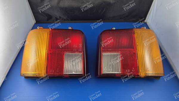 Paire de feux arrière - PEUGEOT 205 - 21325- 0