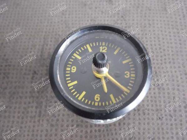 HORLOGE ANALOGIQUE - PORSCHE 944 - 94464111500- 0