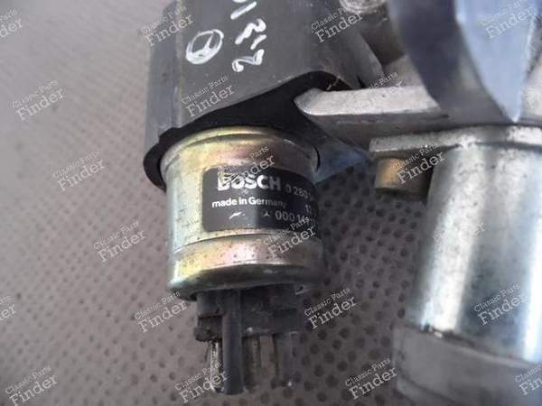 IDLE VALVE 0280140503 + COLD START INJECTOR 0280170429 MERCEDES 190 2,3 16V - MERCEDES BENZ 190 (W201) - 0280140503 + 0280170429- 4