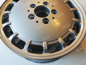 Original 'Gullideckel' 15" rim - MERCEDES BENZ 190 (W201) - 2150209 / 20140110202- thumb-1