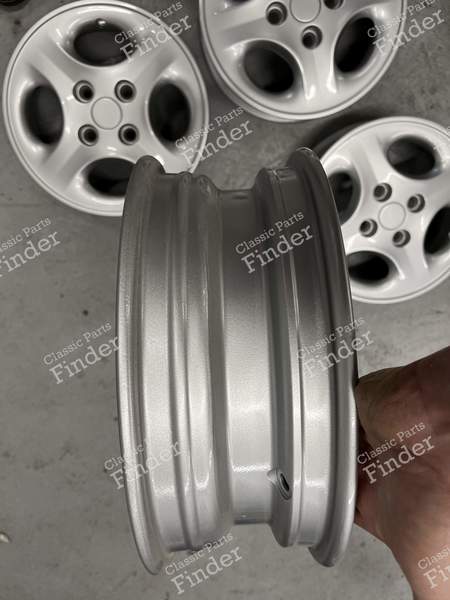 13-Zoll-Aluminiumfelgen - RENAULT Twingo I - 7700422260 / 7701410283- 4