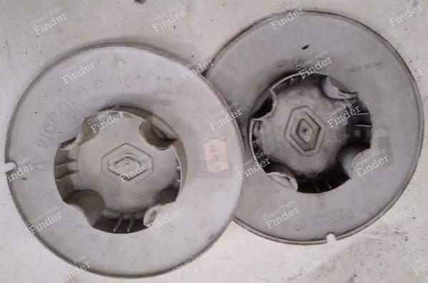 Two hubcaps - RENAULT Clio 2 - 8200105147- 1