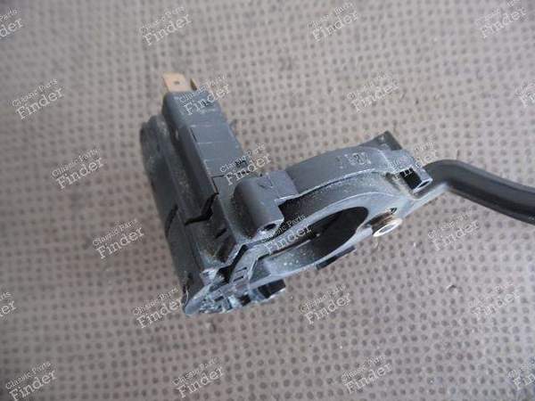 COMMODO ESSUIE-GLACE PORSCHE 944 & 924 - PORSCHE 944 - Référence 477953505 ou 47795390201C- 5