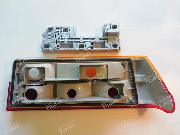 Left rear light for phase 2 - PEUGEOT 305 - OEM: 6350.62 / 1124701- 9